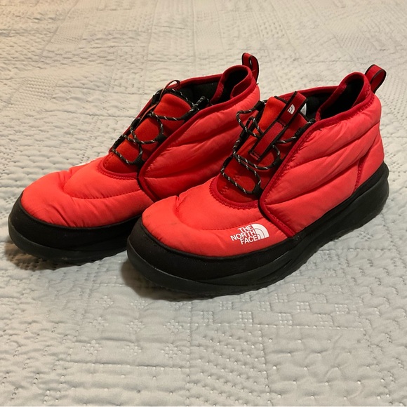 North Face Chukka Red Quilted Winter Boots - Picture 3 of 8